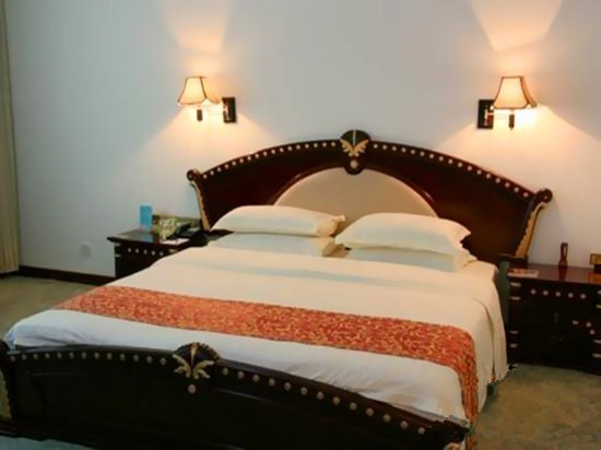 Hongfu Lake Kanas Resort